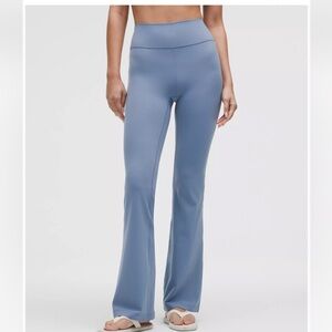 Lululemon Groove Nulu High-Rise Flared Pant Light Blue 30 inch 8